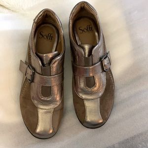 Sofft Women's Metallic and Brown Sneakers
